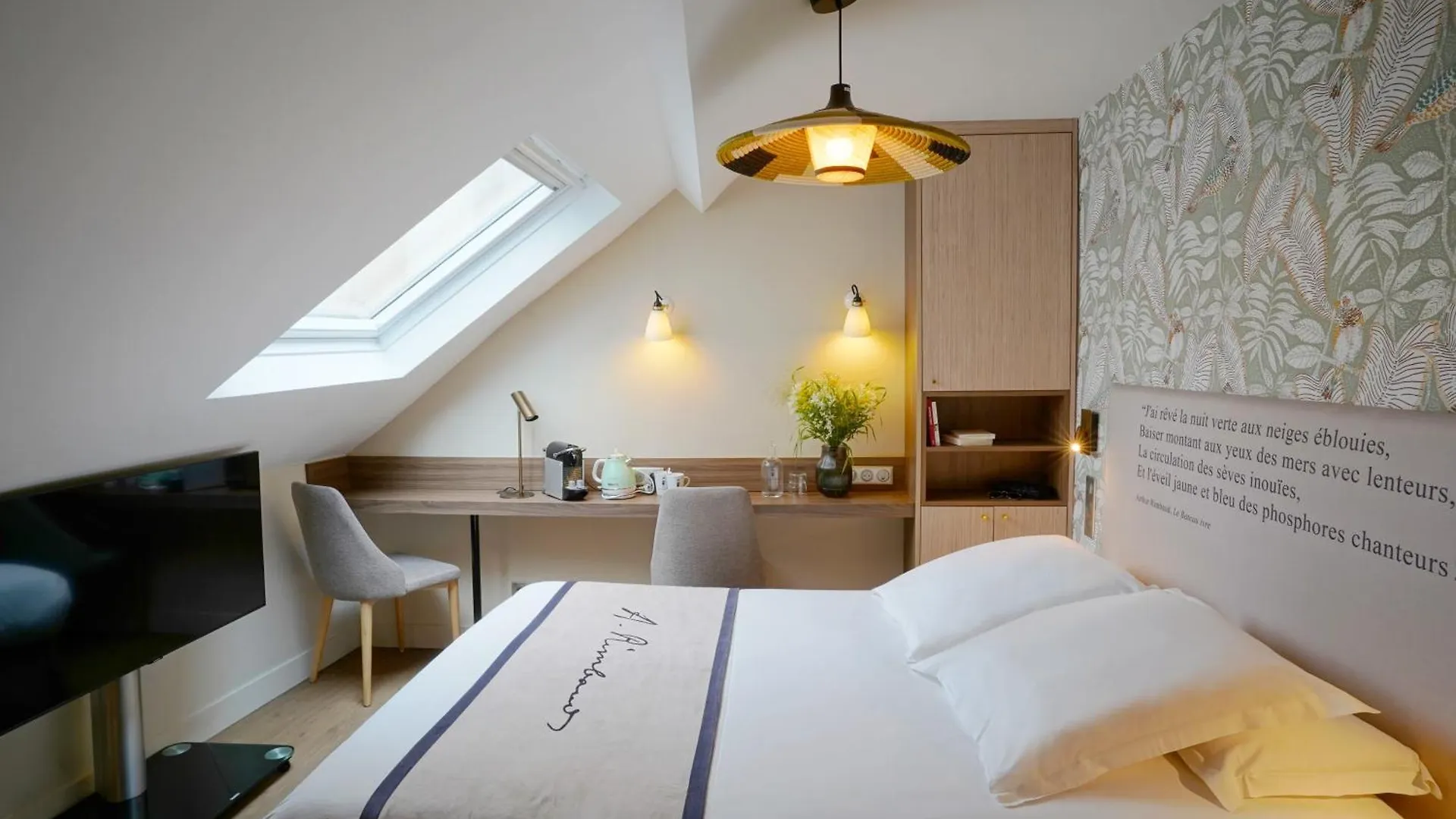 Best Western Hôtel Littéraire Arthur Rimbaud París 4*,  Francia